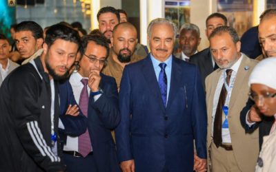 طلبة كلية تقنية المعلومات يحققون مشاركة متميزة في المعرض المصاحب لحفل خريجي جامعة بنغازي