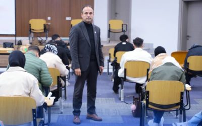 بدء الامتحانات النهائية بكلية تقنية المعلومات في أجواء تنظيمية وانضباطية
